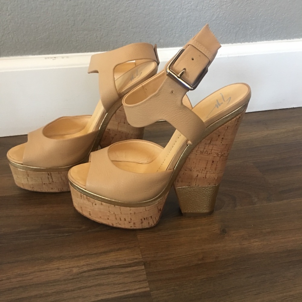 Giuseppe Zanotti Nude & Gold Cork Wedges